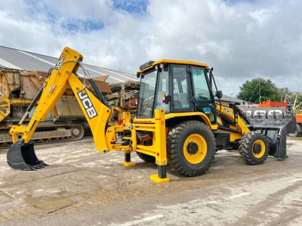 Fairly New and Used 3 Ton JCB 1CX 50hp Backhoe Loader with Motor Engine Pump Core Components for Agriculture and Construction - Image 2