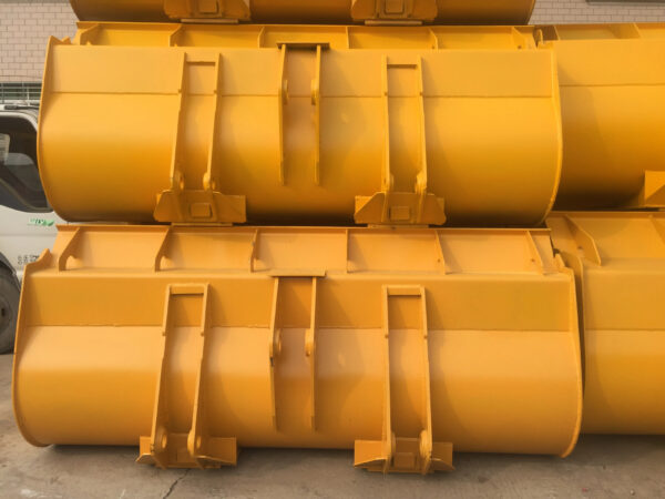 Heavy Duty Wheel Loader Bucket - Image 3
