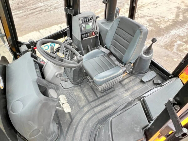 Fairly New and Used 3 Ton JCB 1CX 50hp Backhoe Loader with Motor Engine Pump Core Components for Agriculture and Construction - Image 4
