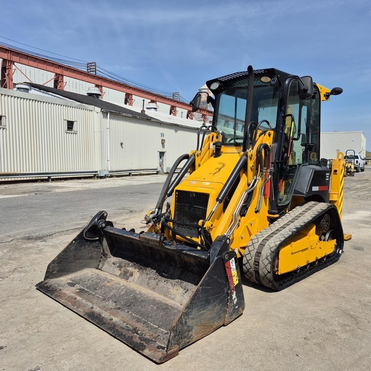 1CXT Compact Wheel Drive Backhoe Loader