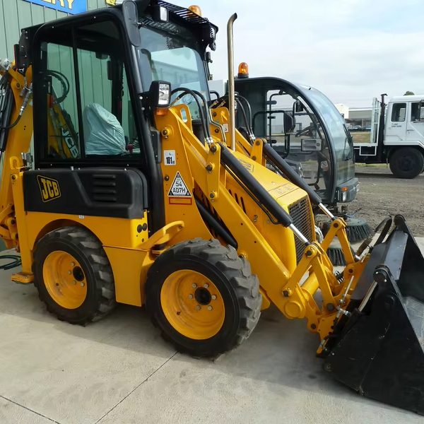 2023 JCB 1CX Mini Loader Backhoe with 7 Ton Capacity Motor Gearbox Essential Core Components Including Moog Hydraulic Pump
