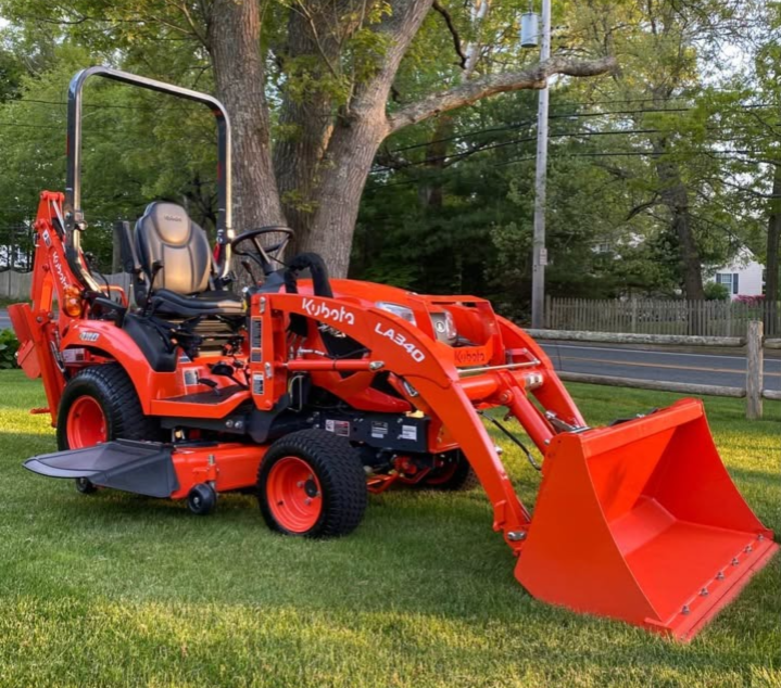 Hot Sale Kubota BX23S 23HP Sub-Compact Tractor 4x4 with Loader and Backhoe Attachment | Best Selling 4X4 Mini Tractor for Export