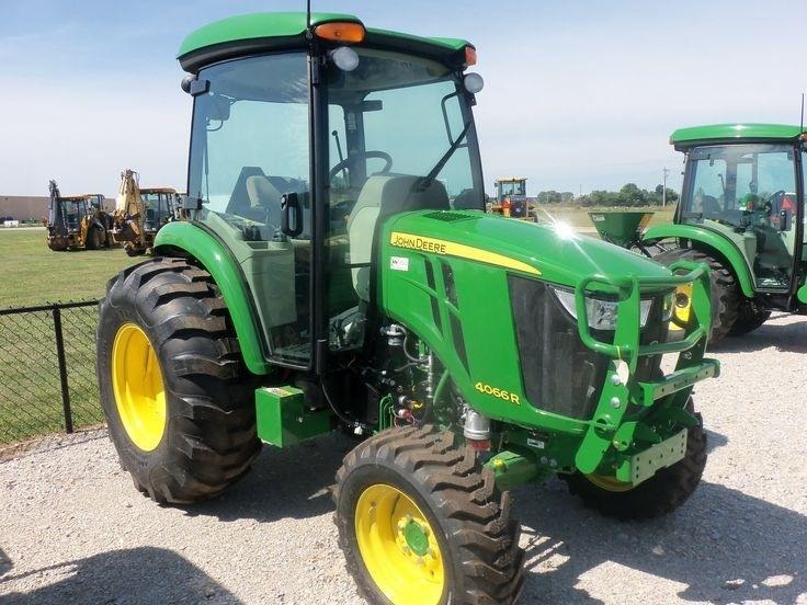 Best Quality Wholesale Used John Deere for Walking Tractor 4x4 Wheel Drive 100HP Briggs & Stratton Engine Pump Farm Tractor