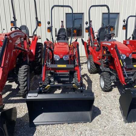 Direct Used Massey Ferguson GC1725M Agricultural Tractors with 35HP Engine Automatic Pump Heavy Duty for Farm Use For Sale