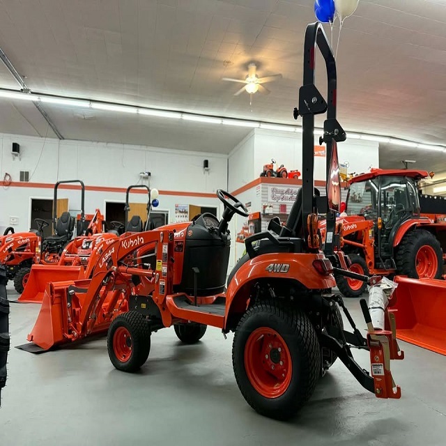 Premium Quality Kubota BX1880 Compact Tractor 4WD Diesel Engine Small Farm Tractor with Front Loader & Backhoe Kit Cheap price