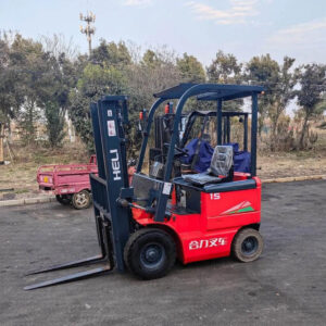 Used Japanese Small 7f Fd50 Diesel Engine Heavy-Duty Forklift 5 Tons 4 Meters Lifting Height In Good Condition
