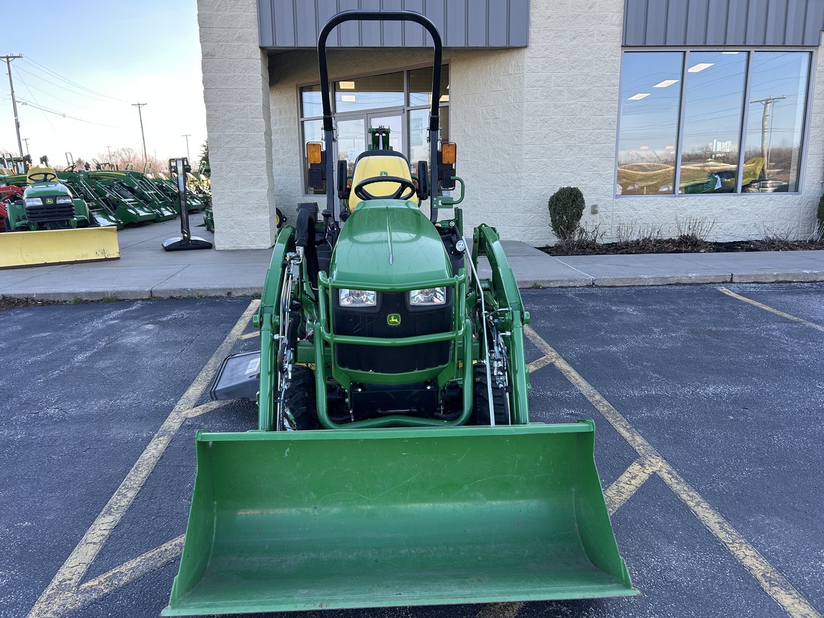 High Quality John Deere 1025R Utility Tractor with Engine and Pump Germany Origin Available Now with Fast Delivery - Image 2