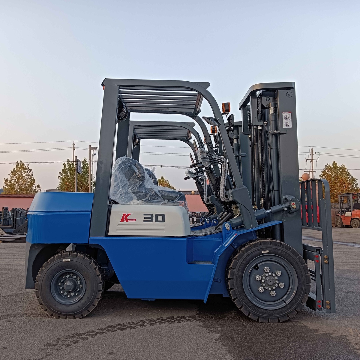 Best Price Forklift 3 Ton 3.5 Ton 4 Ton 5 Ton diesel Farm Fully Hydraulic 4x4 Brand New All Terrain Forklift Truck - Image 3