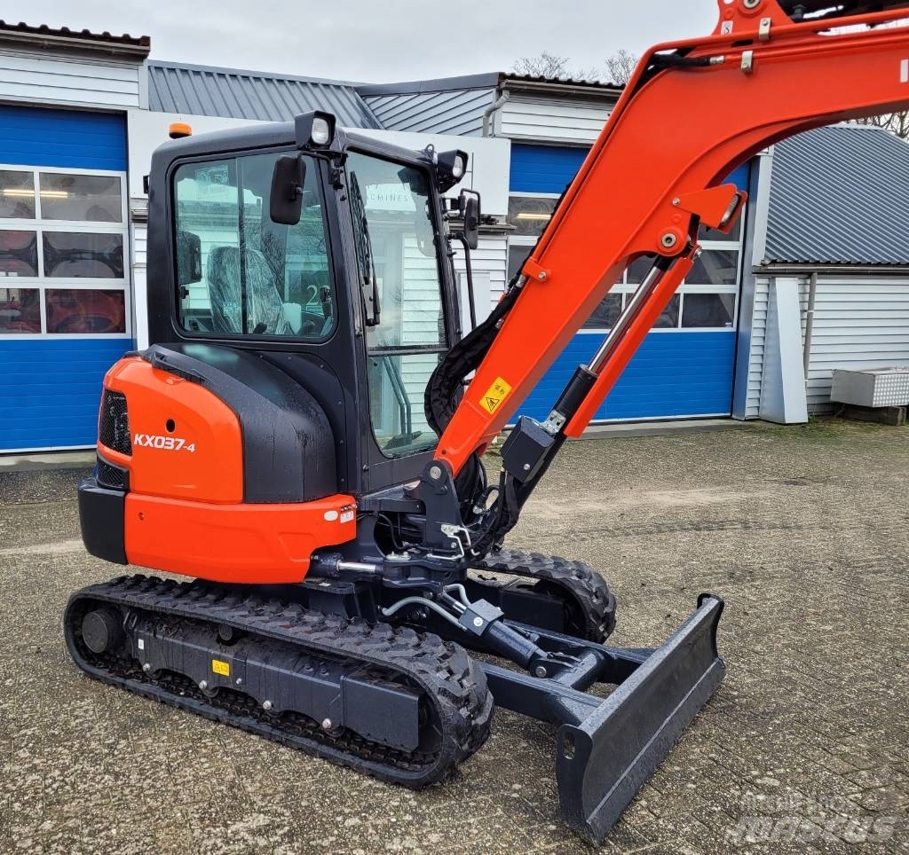 Wholesale cheap supplier of Used Kubot U55-5 Excavator 5.5 Ton Mini Digger Construction Machinery at Lower Price for Hot Sale - Image 5