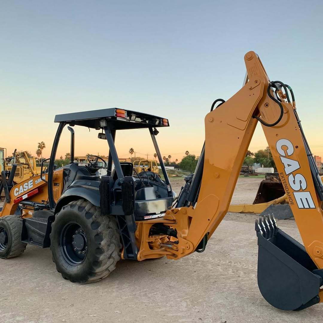 High Quality 4WD Backhoe Loader with Euro5 Engine and Eaton Pump Motor - Image 4