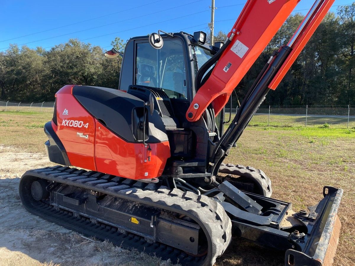 Wholesale cheap supplier of Used Kubot U55-5 Excavator 5.5 Ton Mini Digger Construction Machinery at Lower Price for Hot Sale - Image 6
