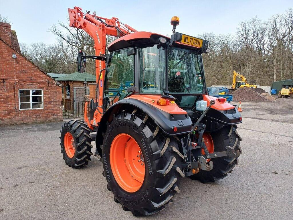 Used Kubota M4073 4wd 4x4 Farm Tractors for Sale Low Price Best Price Fast Delivery Agricultural Machinery Cheap Price - Image 6