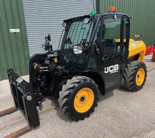 JCB High Performance Powered Pallet Truck Heavy Duty Hydraulic 2 Ton Load Capacity Powerful Diesel Engine Advanced Lifting - Image 5